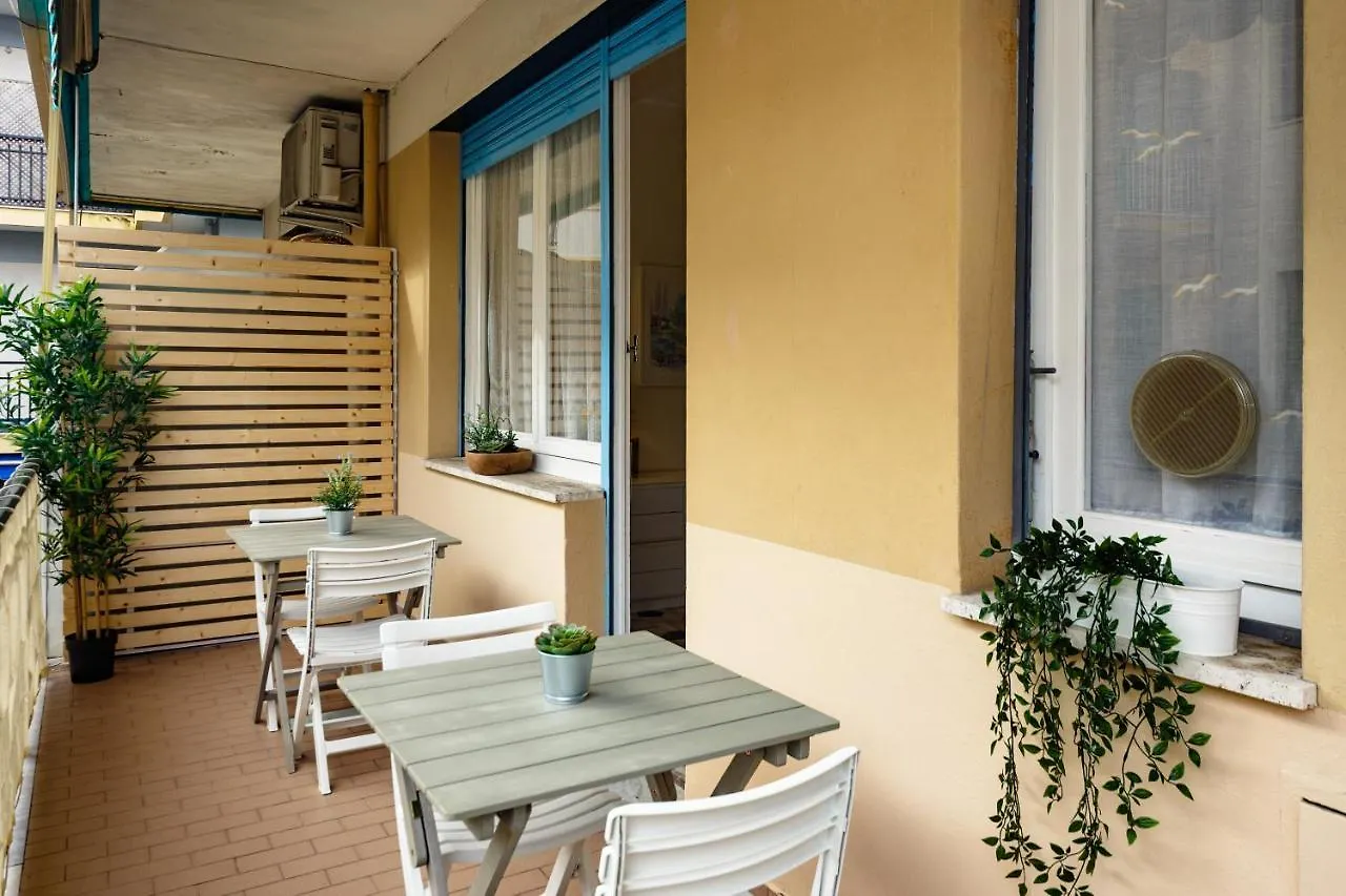 Appartamento Casa Amica Tranquilla E Ben Posizionata Rapallo